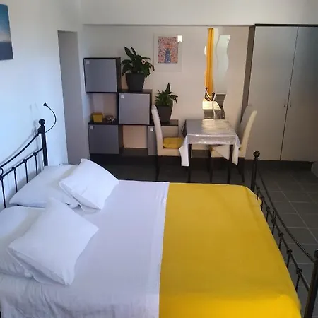 Nives Apartman *